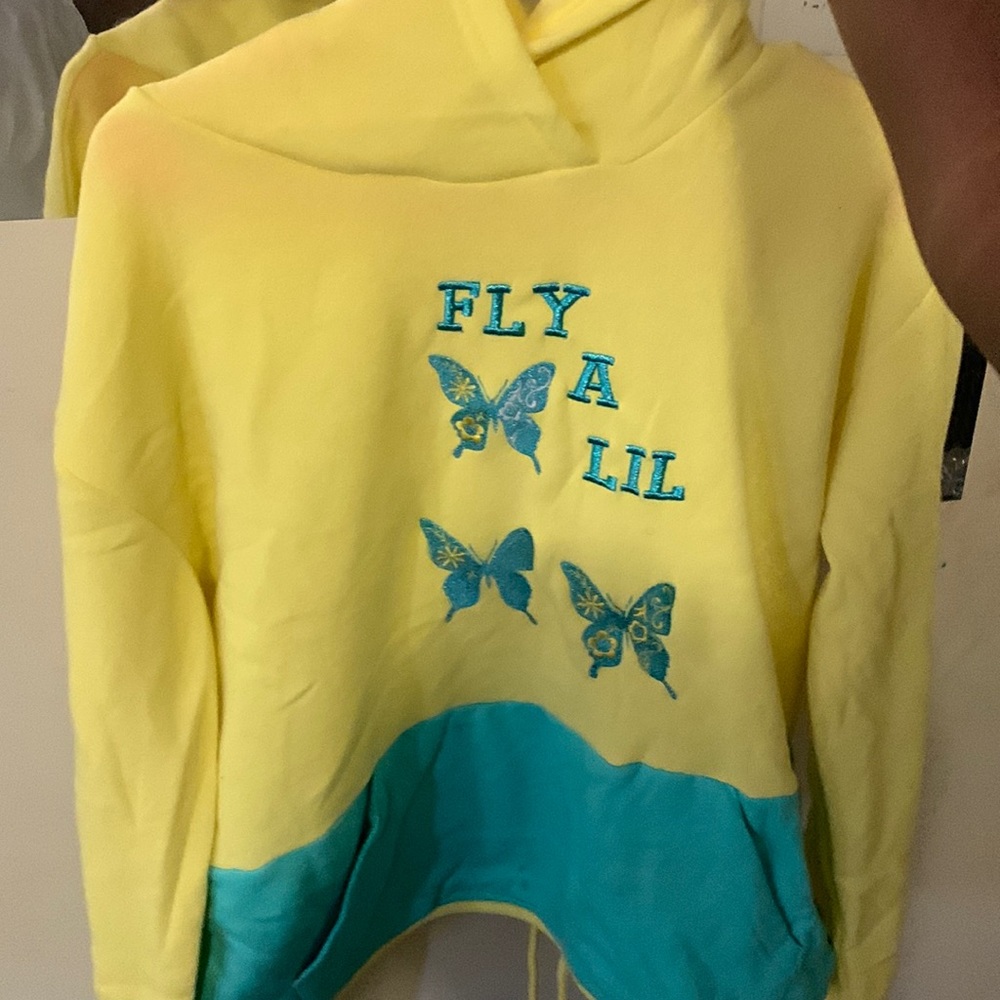 THIS IS A CUTE HOODIE CUSTOM MADE BY ME WITH INSPIRATIONAL QOUTE .